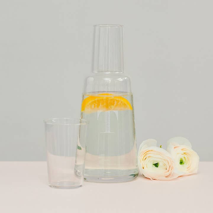 Weddingstar Inc. – Großhandel Karaffe – Wasserkaraffe und Glas-Set — traditionelles Monogramm