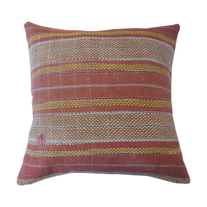 Cojín cuadrado en Kantha N°107 para venta al por mayor de Claire Beaugrand