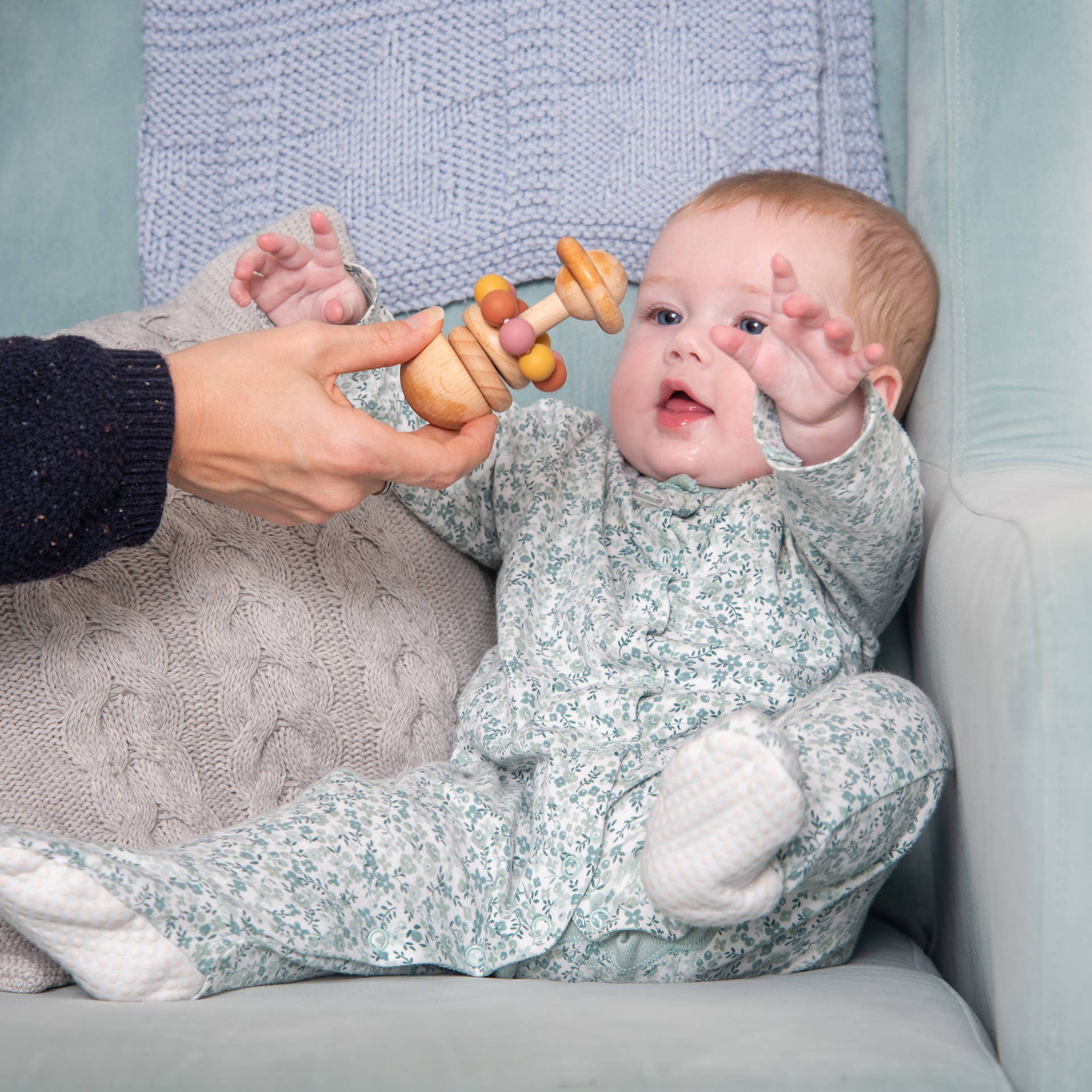 Commotion (Europe) BV – Engroshandel Legetøjssæt - Børn – SiliSoft® Perlerangle (Jord)1