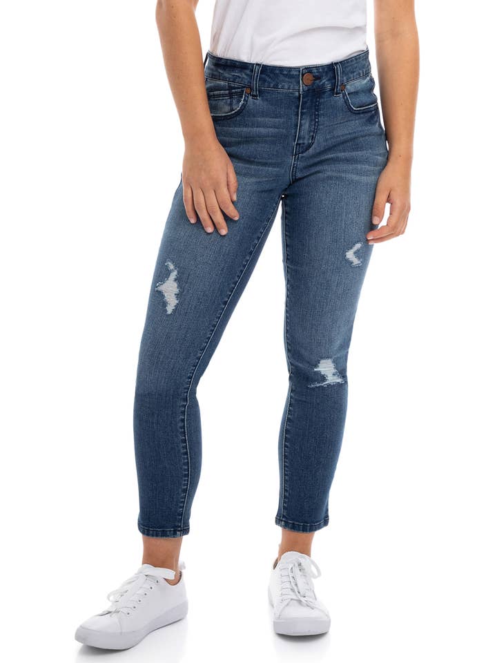 1822 Denim - Wholesale Jeans - Women's - PETITE 26" MID-RISE SKINNY JEAN in GERARD