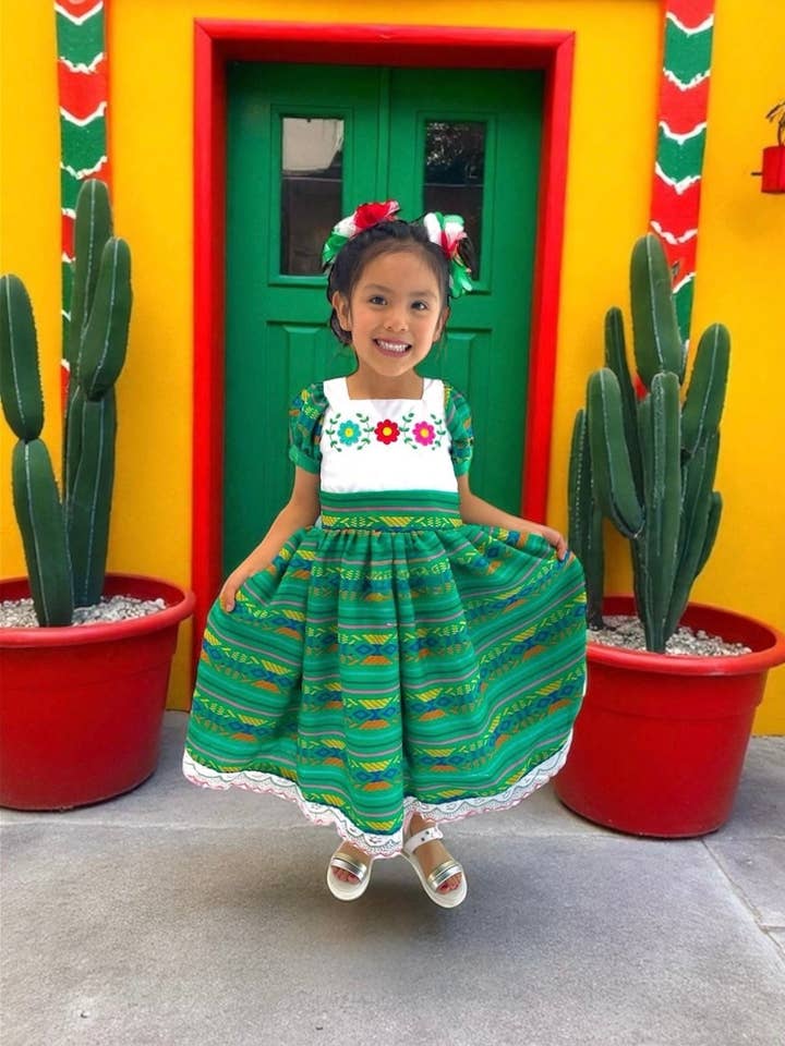 Vestito da ragazza con serape messicano per la vendita all'ingrosso da parte di Cielito Lindo