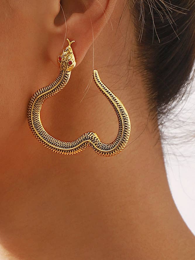 Vintage ormformade örhängen XD062 för wholesale av UNISHE