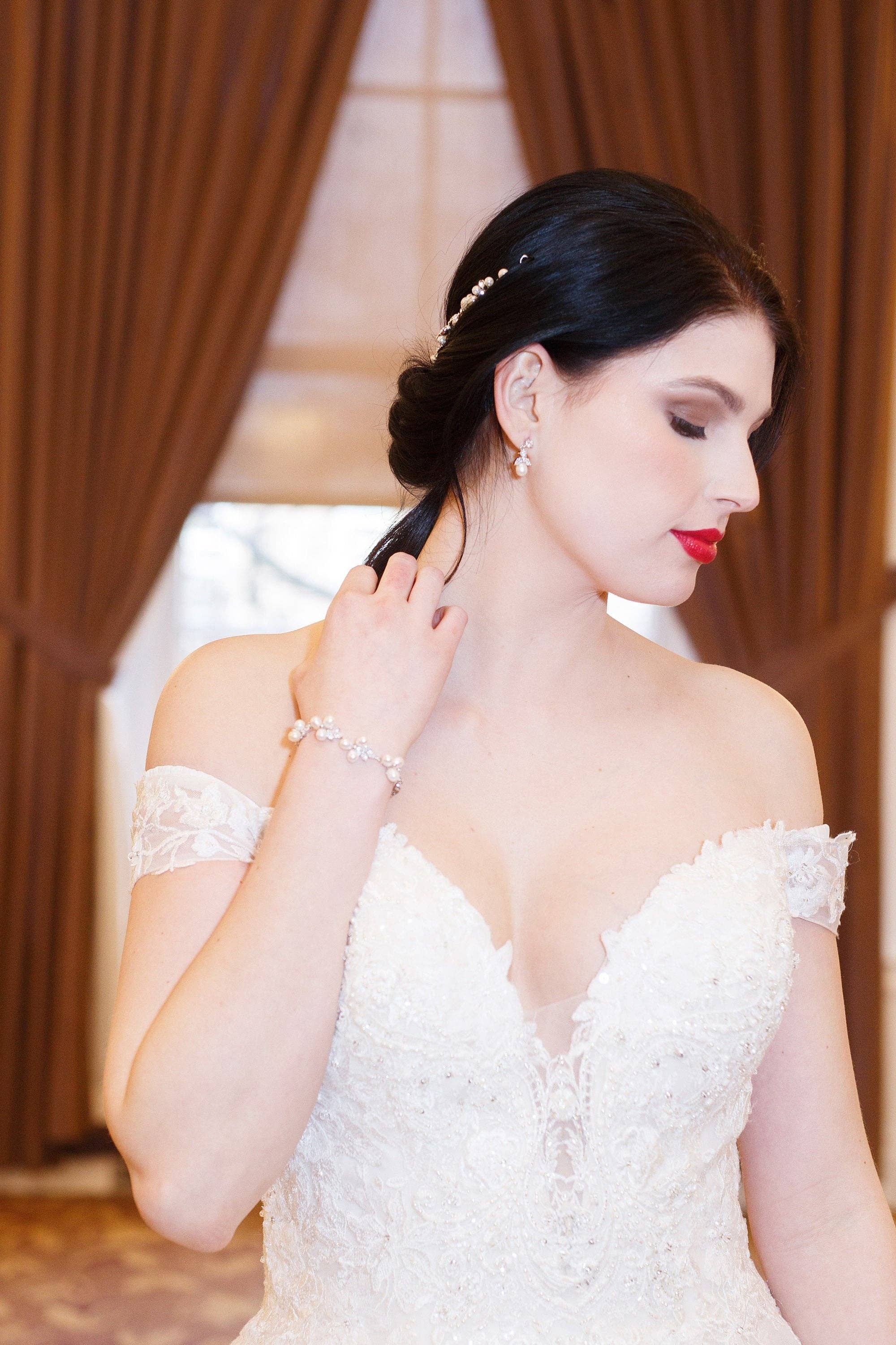 allureweddingjewelry - Wholesale Beaded Bracelet - Abby Pearl Bracelet1