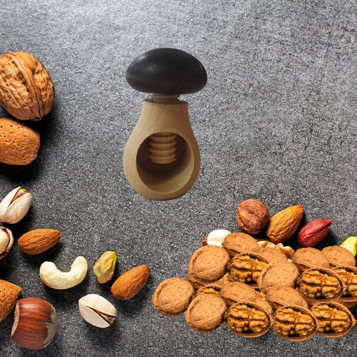 Fackelmann – wholesale Holiday nutcracker – Fackelmann Wood Edition Screw-On Wooden Nutcracker4