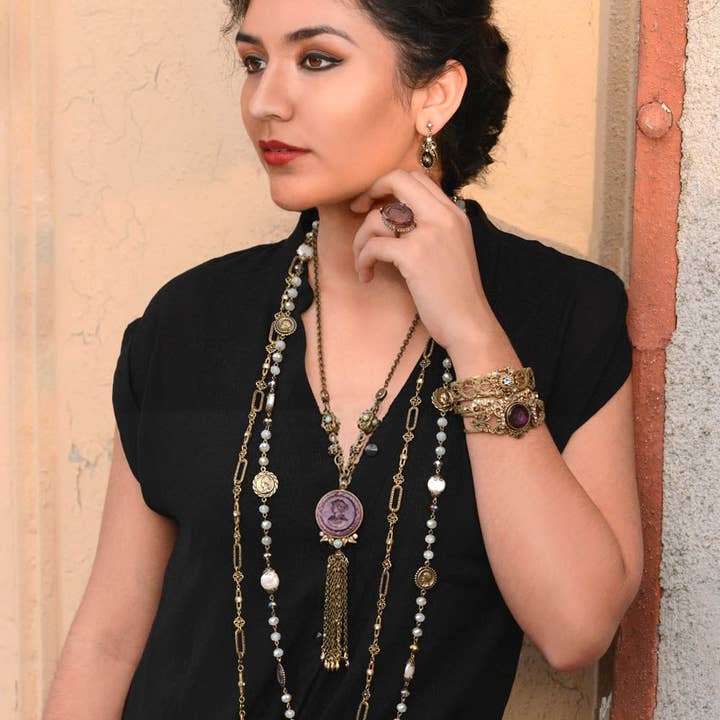 Sweet Romance Jewelry – Colar pingente/pendente por atacado – Colar com Pendente de Vidro Ametista Intaglio N13962