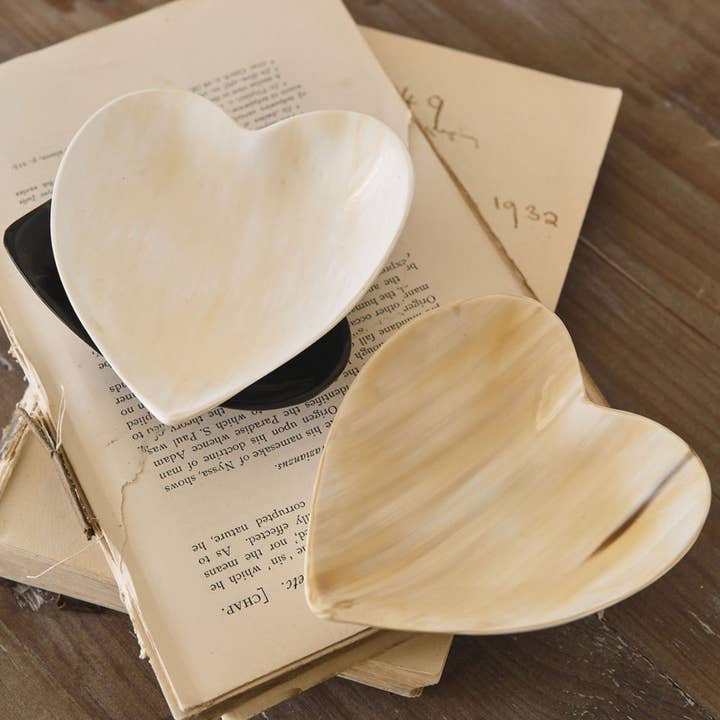 Horn Trinket Tray - Heart for wholesale by ankole