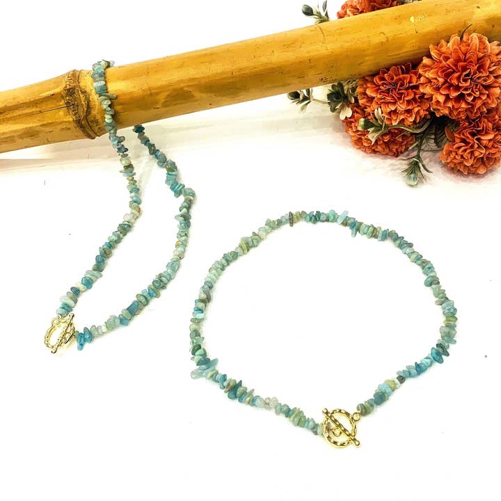 Halsband med amazonit och naturliga kvartschips för wholesale av Atisha Spiritual Shop