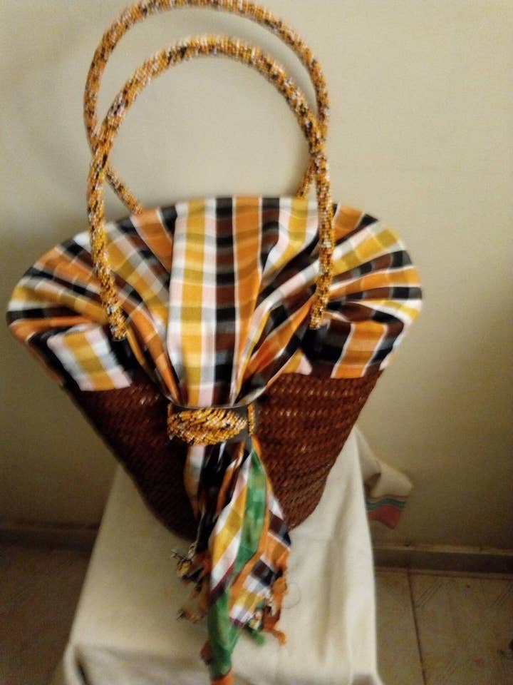 Afrikansk sisal håndlavet indkøbs-/picnictaske med låg for engroshandel hos Delight merchants