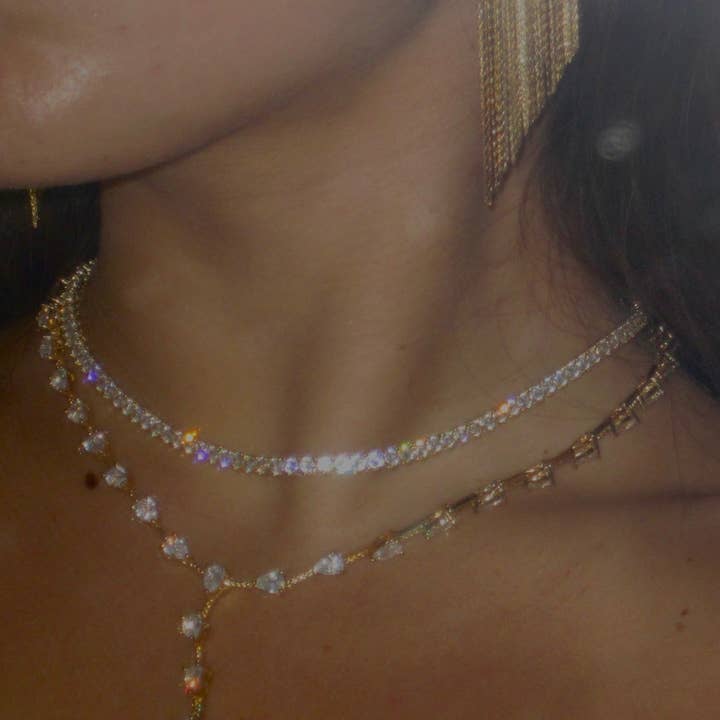 Kasa Karly - Wholesale Pendant/Charm Necklace - THREE POINT IMITATION DIAMOND NECKLACE2