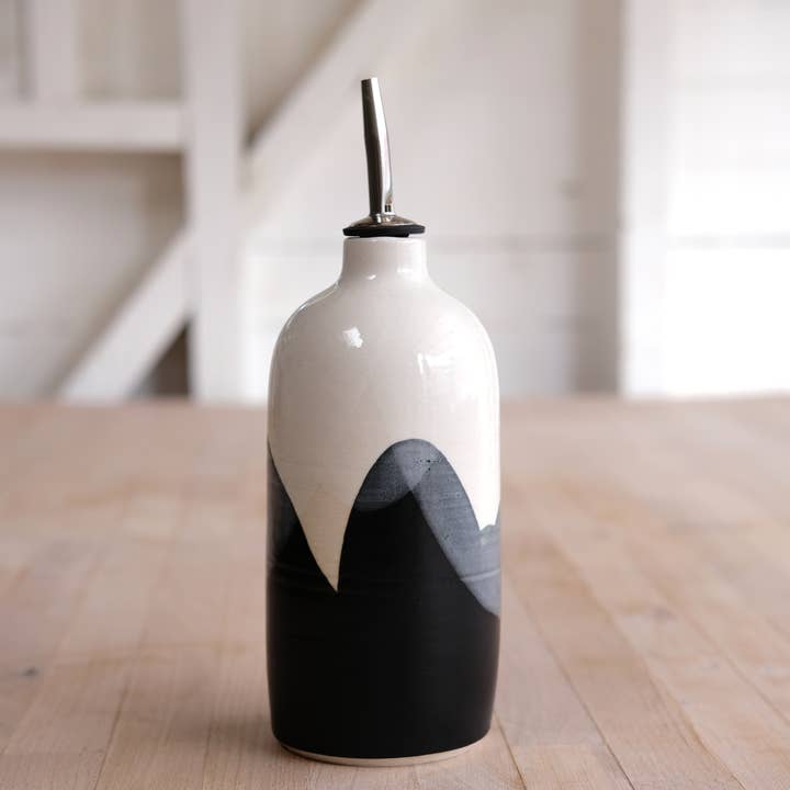 FHAR Studio - Wholesale Oil/Vinegar Dispenser - core - 23 fl oz oil cruet - handmade, porcelain