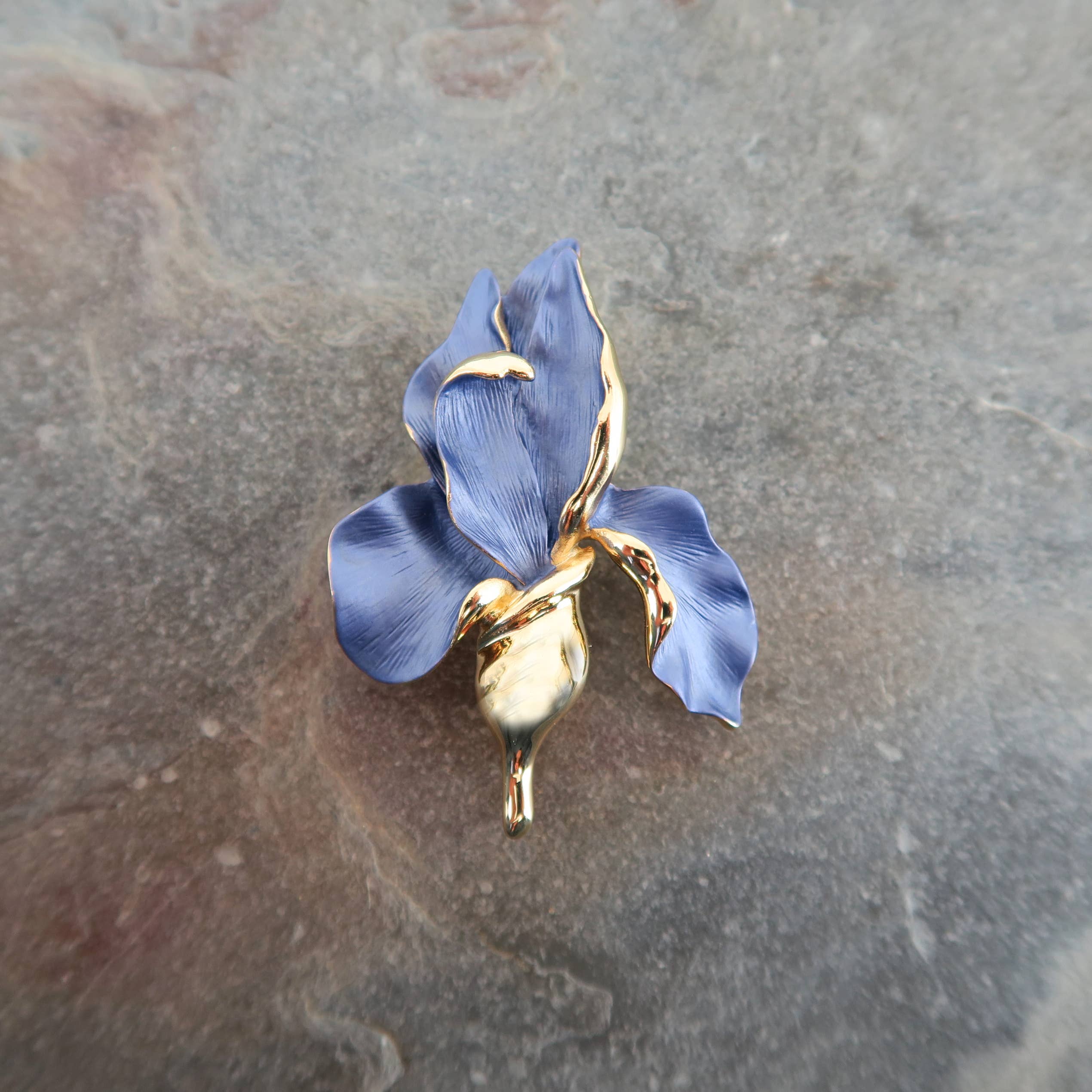 Alexander Thurlow & Co Ltd - Wholesale Brooch - Iris Violet Blue Flower Brooch, Gold Plated