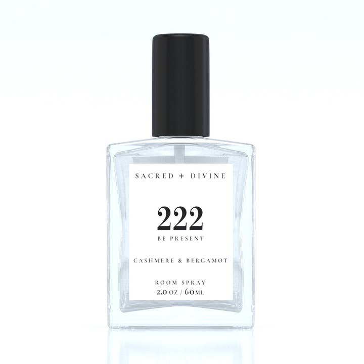 Spray d'ambiance 222/Be Present//Bergamote cachemire pour la vente par Sacred+ Divine