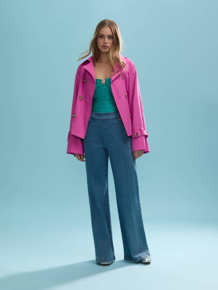 C3450NVL - Cropped DB Trench with Flare sleeve for wholesale by NVLT