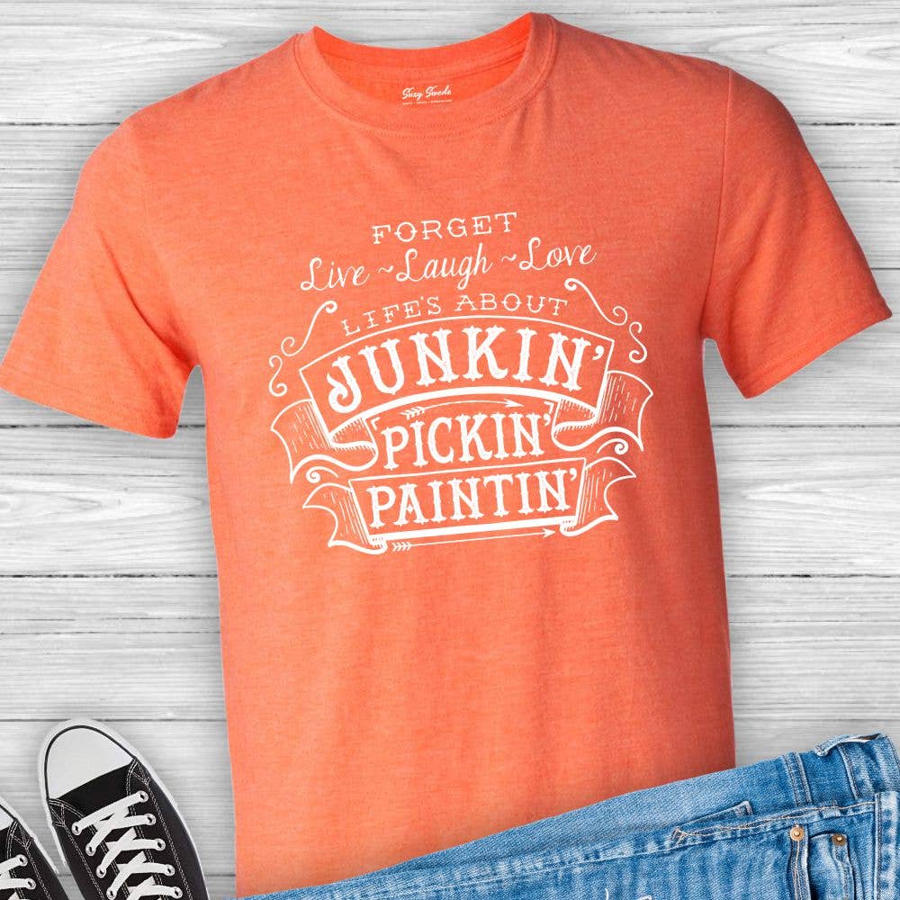 Suzy Swede – wholesale Screen printed t-shirt – unisex – Life's About Junkin' Pickin' and Paintin' Tshirt | Vintage3