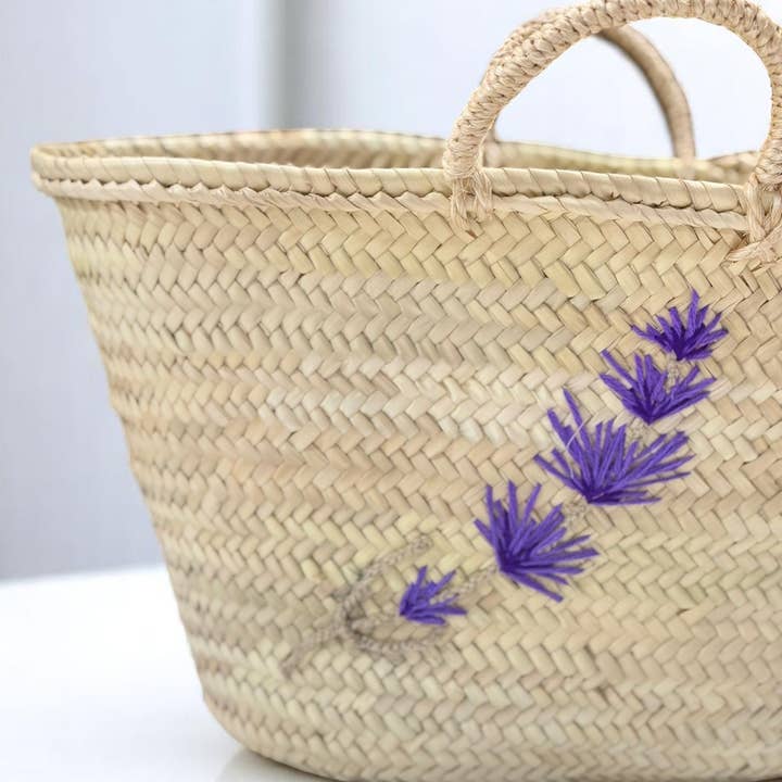 Gran Wholesale – Großhandel Strandtaschen – Marokkanische Strohtasche mit Lavendel-Stickerei5