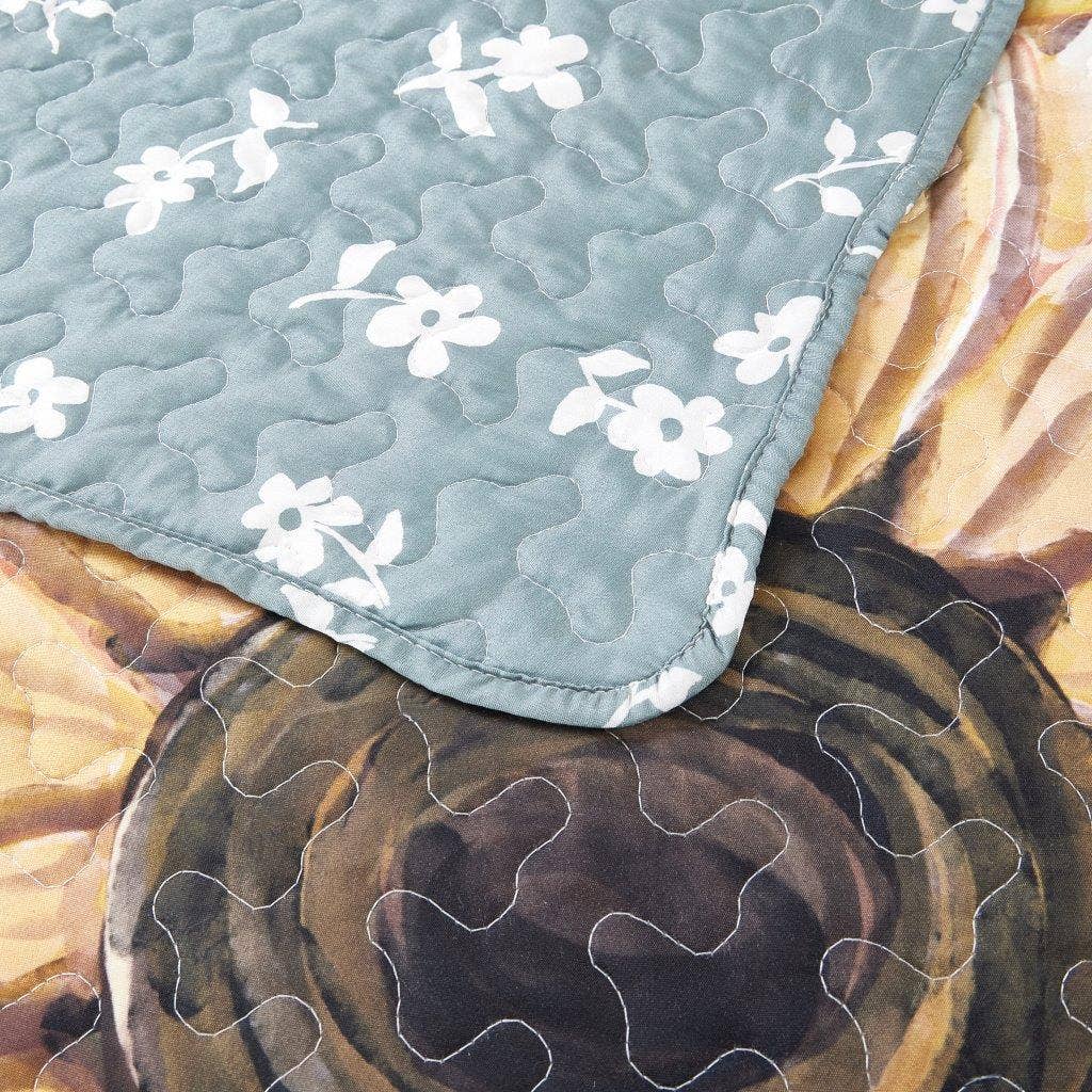 Duke Imports - Wholesale Bedding Set - "Sunflower Bouquet" 3-Piece Designer Microfiber Quilt Set3