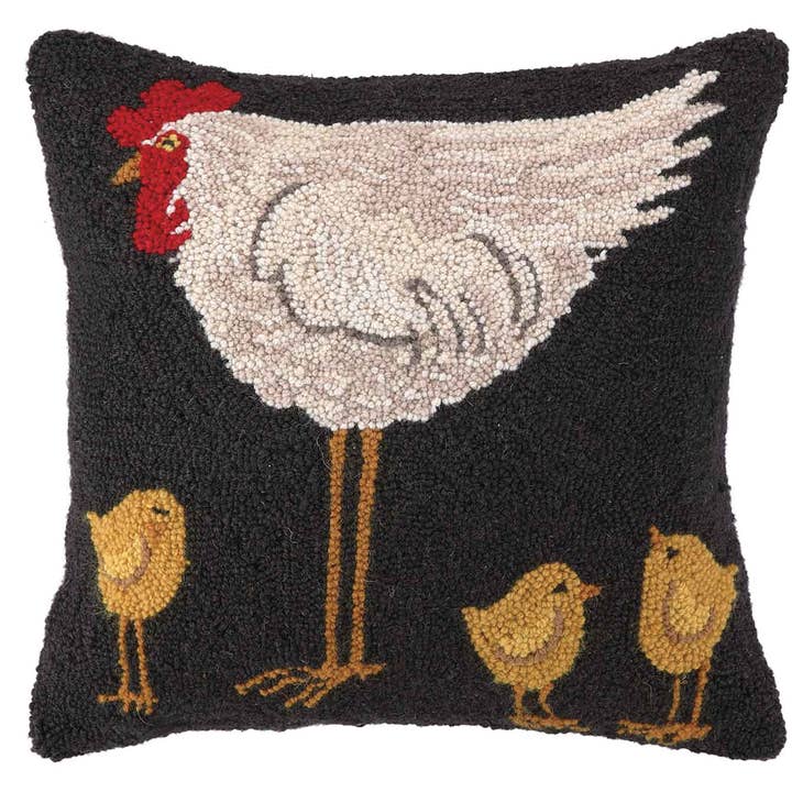 Coussin en laine à motifs poule et trois poussins - Lisa Hilliker pour la vente par Peking Handicraft