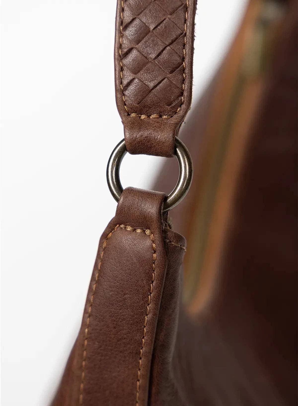 Deux Mains: Haiti Fair Trade - Wholesale Shoulder Bag - Women's - Saddle Shoulder Bag4