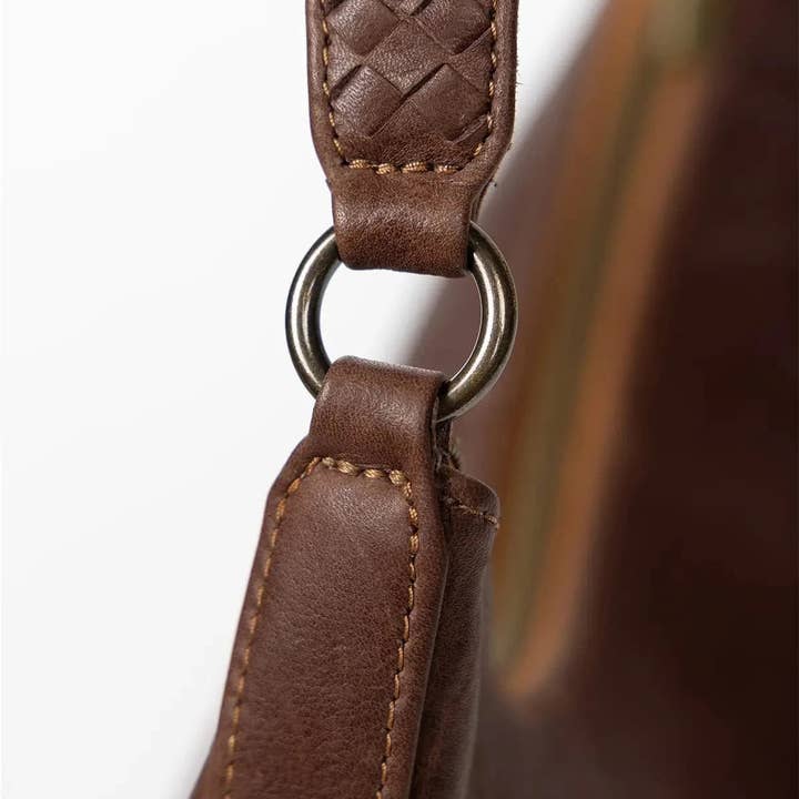 Deux Mains: Haiti Fair Trade - Wholesale Shoulder Bag - Women's - Saddle Shoulder Bag4