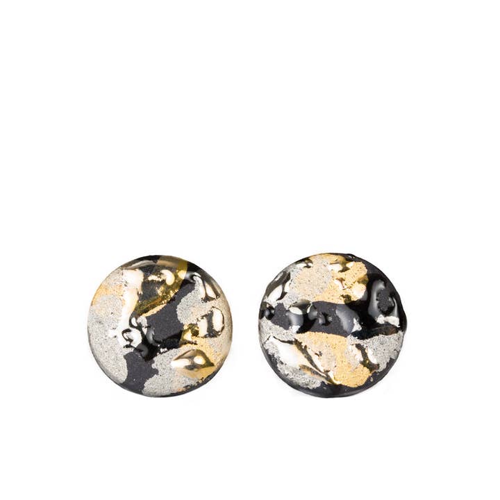 Boucles d'oreilles en porcelaine "Nox" pour la vente par FreakyFoxx porcelain