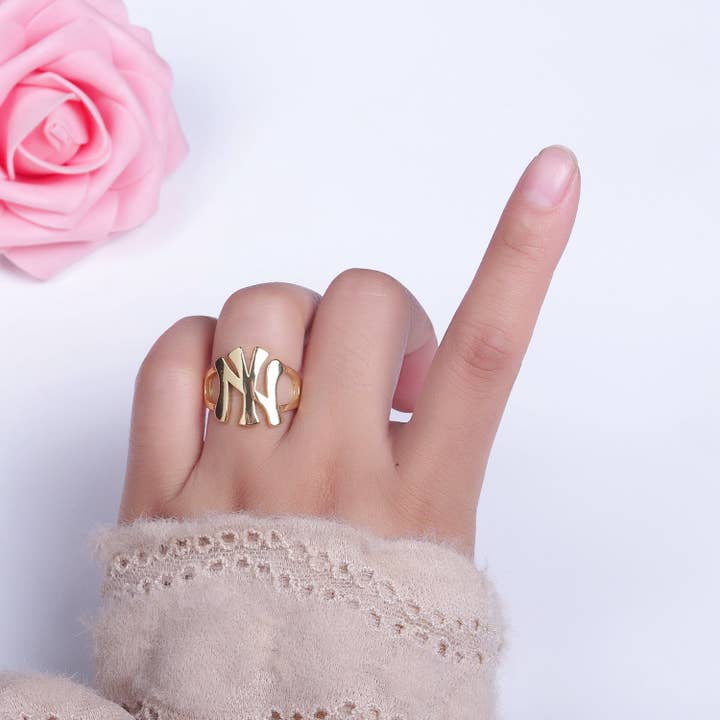 Aim Eternal - Wholesale Band/Stacked Ring - Gold New York NY Yankees Baseball Statement Ring | R032