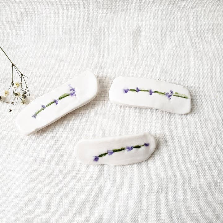 Barrettes à cheveux françaises en porcelaine pour la vente par Blue Rochelle