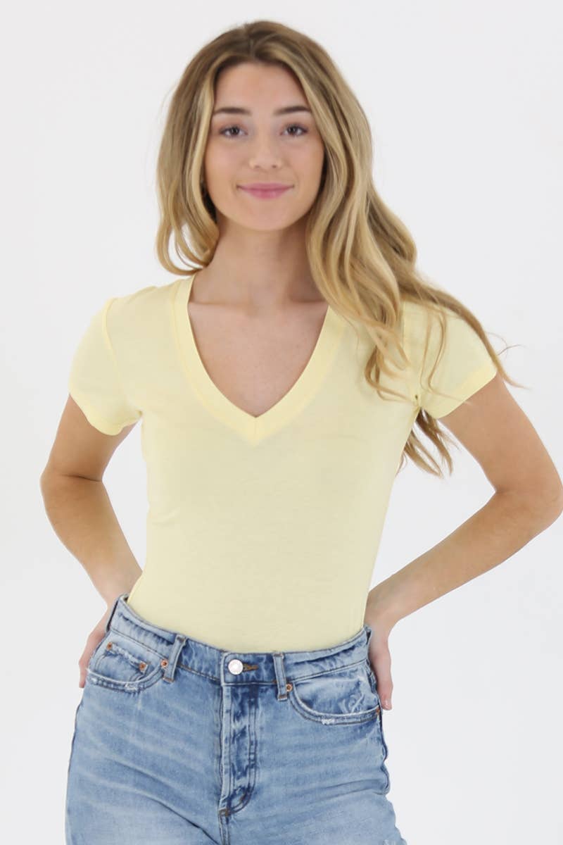 ANGIE - Vendita all'ingrosso Maglietta - Donna - Maglietta basica a scollo a V X2731-ASIS4