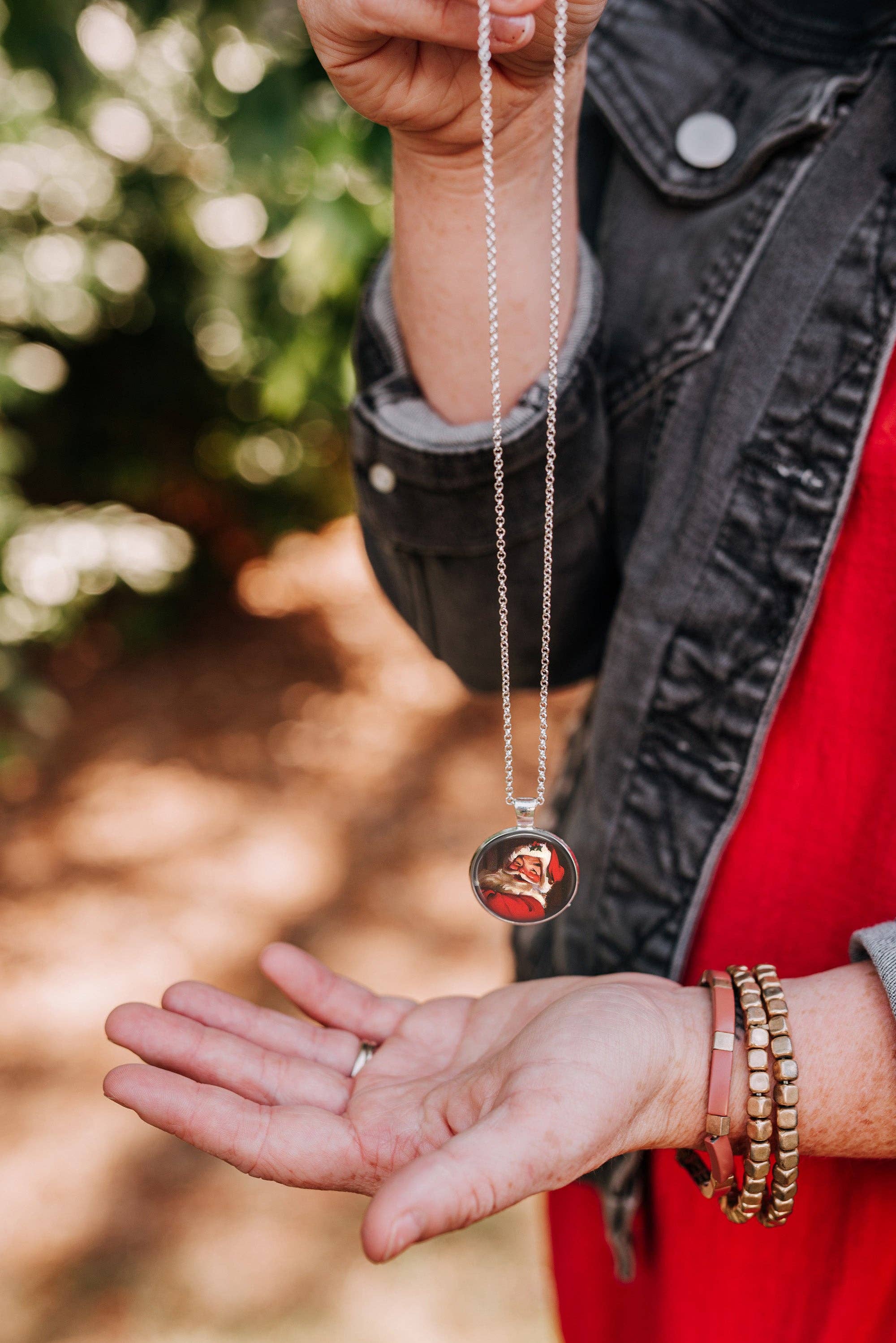 Whimsy Spirit Shop - Wholesale Pendant/Charm Necklace - Christmas Santa Necklace2