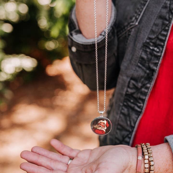 Whimsy Spirit Shop - Wholesale Pendant/Charm Necklace - Christmas Santa Necklace2