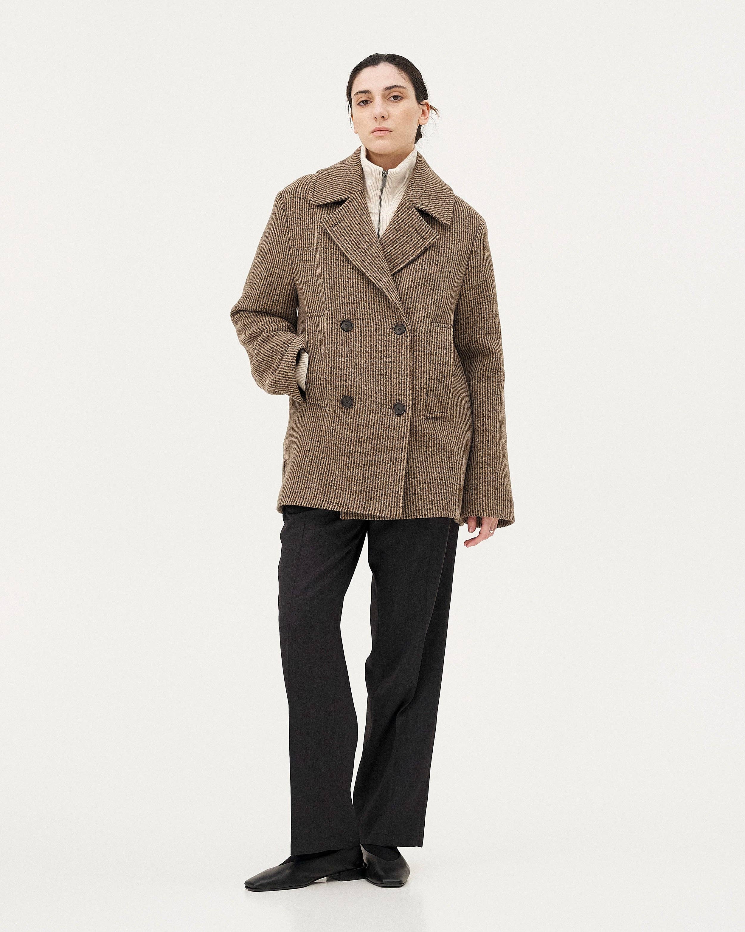 NOYOCO - Wholesale Peacoat - Women's - Dundee Cocoa Oversized Coat5