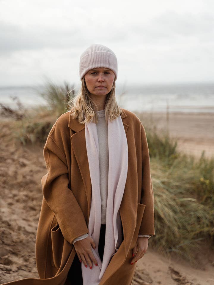 Körsbärsblomma kashmirhalsduk för wholesale av Hilary Jane Keyes