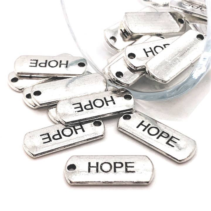Pendentifs Barre de Mot Espoir Argent, 8x21mm pour la vente par Guerrilla Charm
