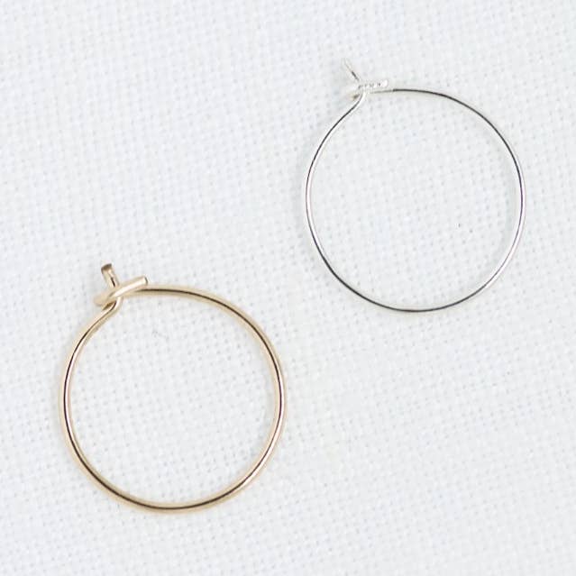 Hviske Hoop med Hook for engroshandel hos NVMBR DCMBR