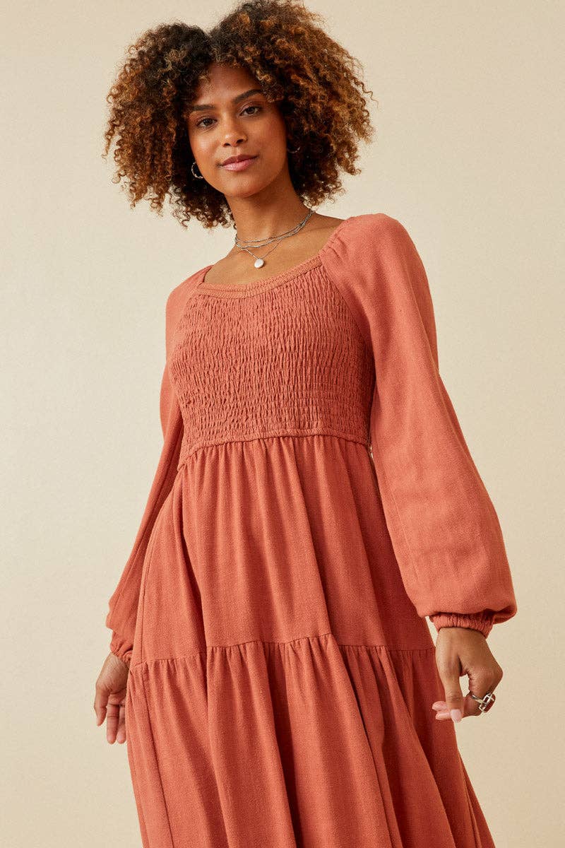 Hayden LA - Vente Robe – femme - Robe à étages pour femmes avec encolure à smocks et bordure en dentelle5