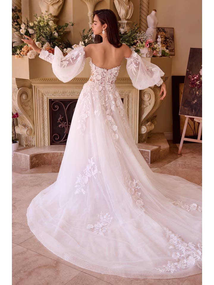 Off White Bröllopsklänning med ballongkjol och spetsapplikationer för wholesale på Faire3