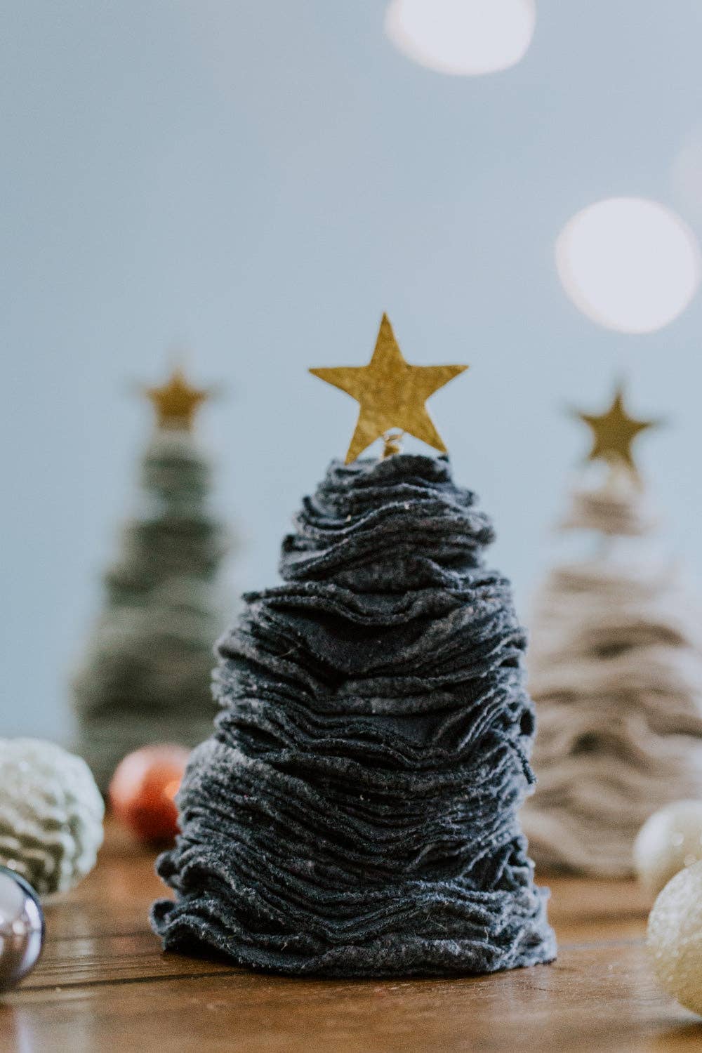 Grain of Rice Project - Wholesale Christmas Decoration - Stacked Sweater Christmas Tree3