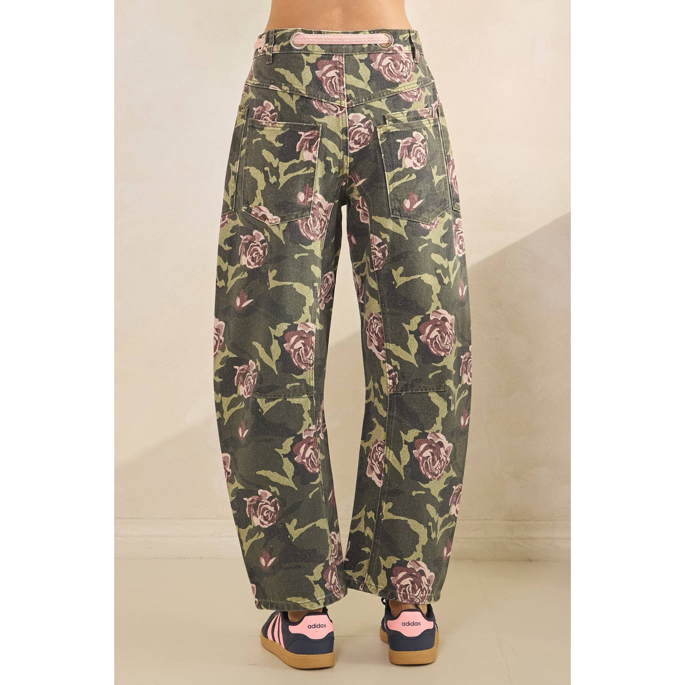 Veveret - Wholesale Pants - Women's - Printed Horseshoe Jeans with Belt Detail29