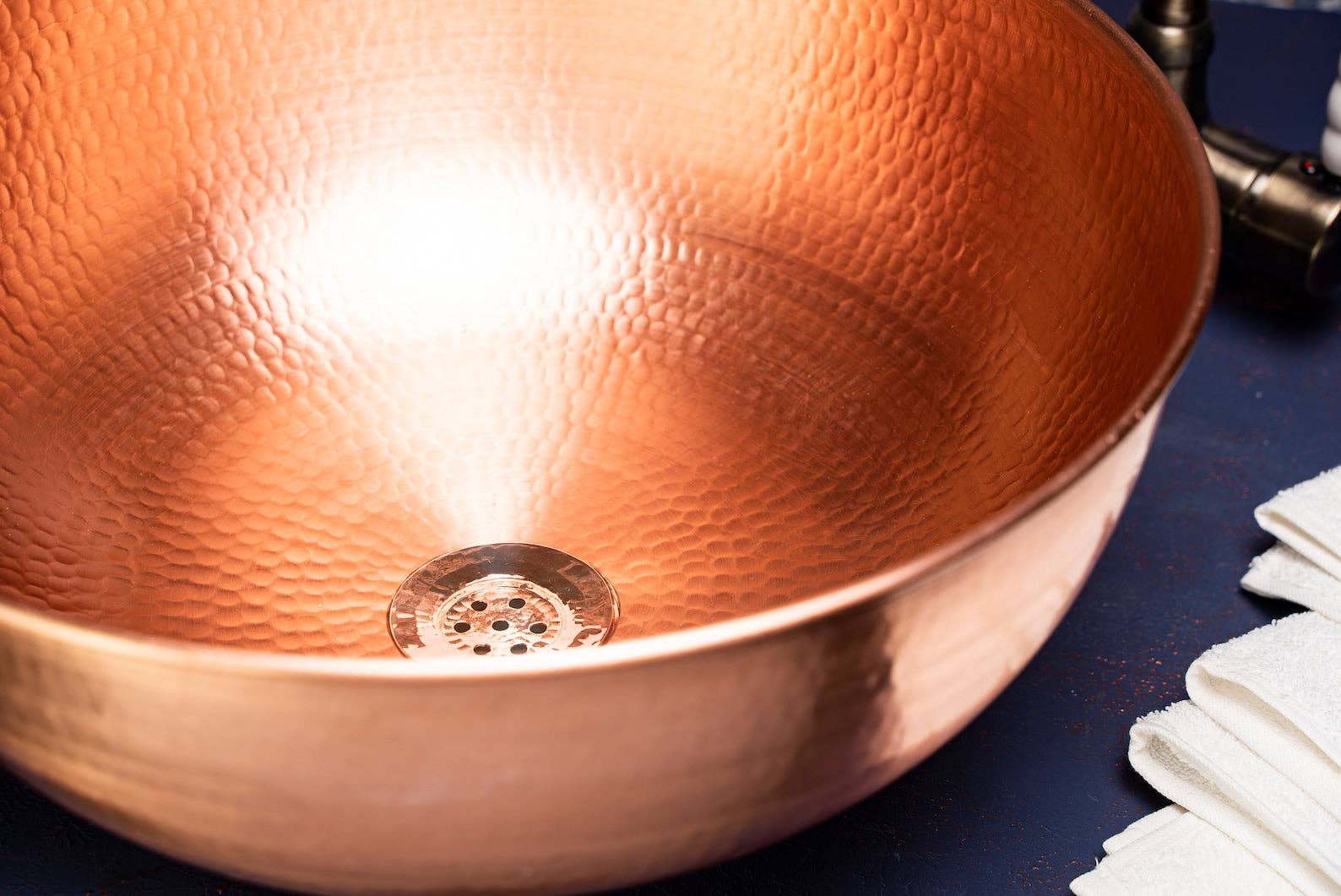 ALFIQ Copper - Wholesale Kitchen Appliance - Luxurious Hammered Copper Kitchen Vessel & Drop-in Sink | Single Bowl Solid Copper Washbasin Vanity Vessel *Drain Cap Included*8