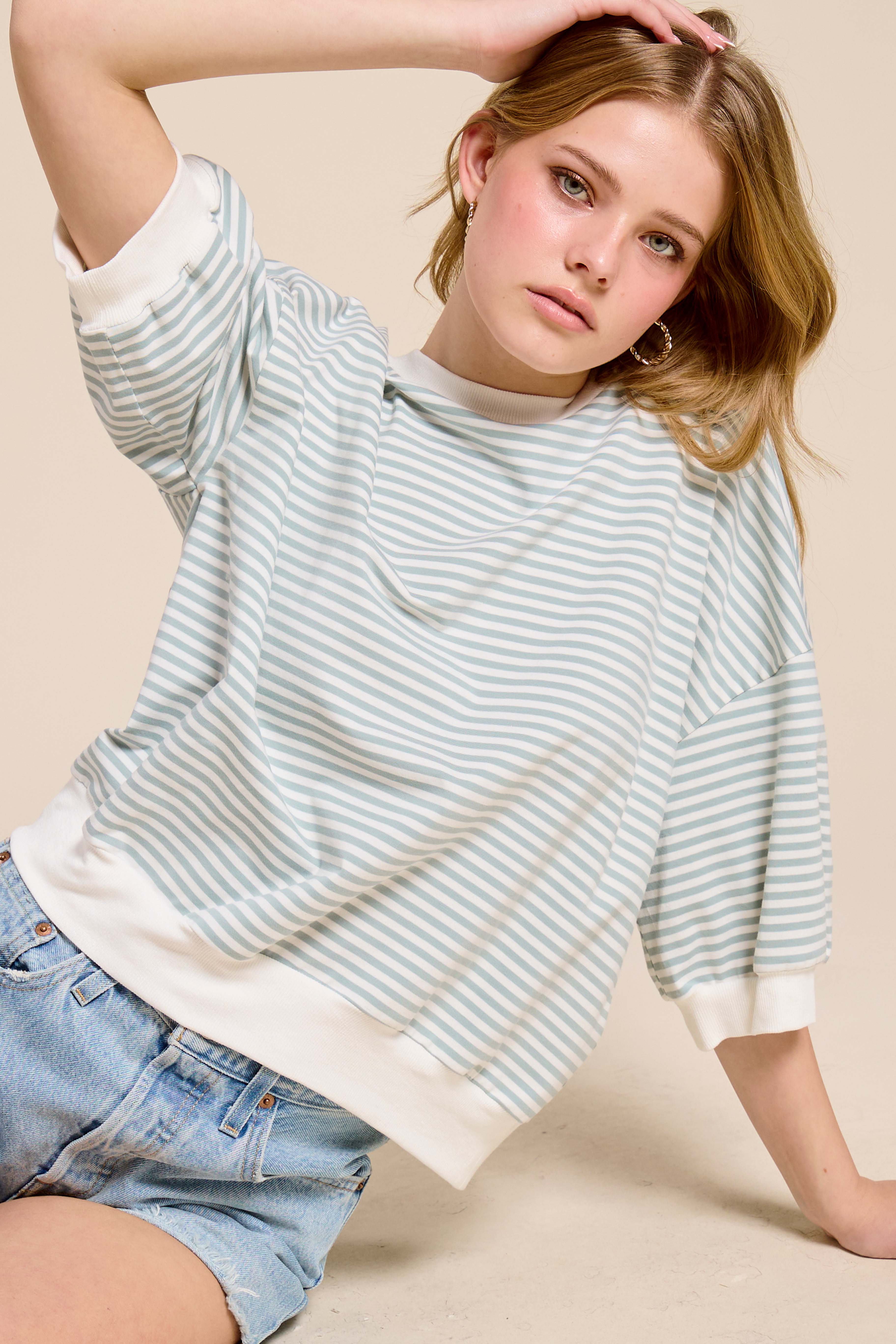 La Miel – Engroshandel Strikket top - Dame – MCT7688-løs pasform Stribet kortærmet top med rund halsudskæring34