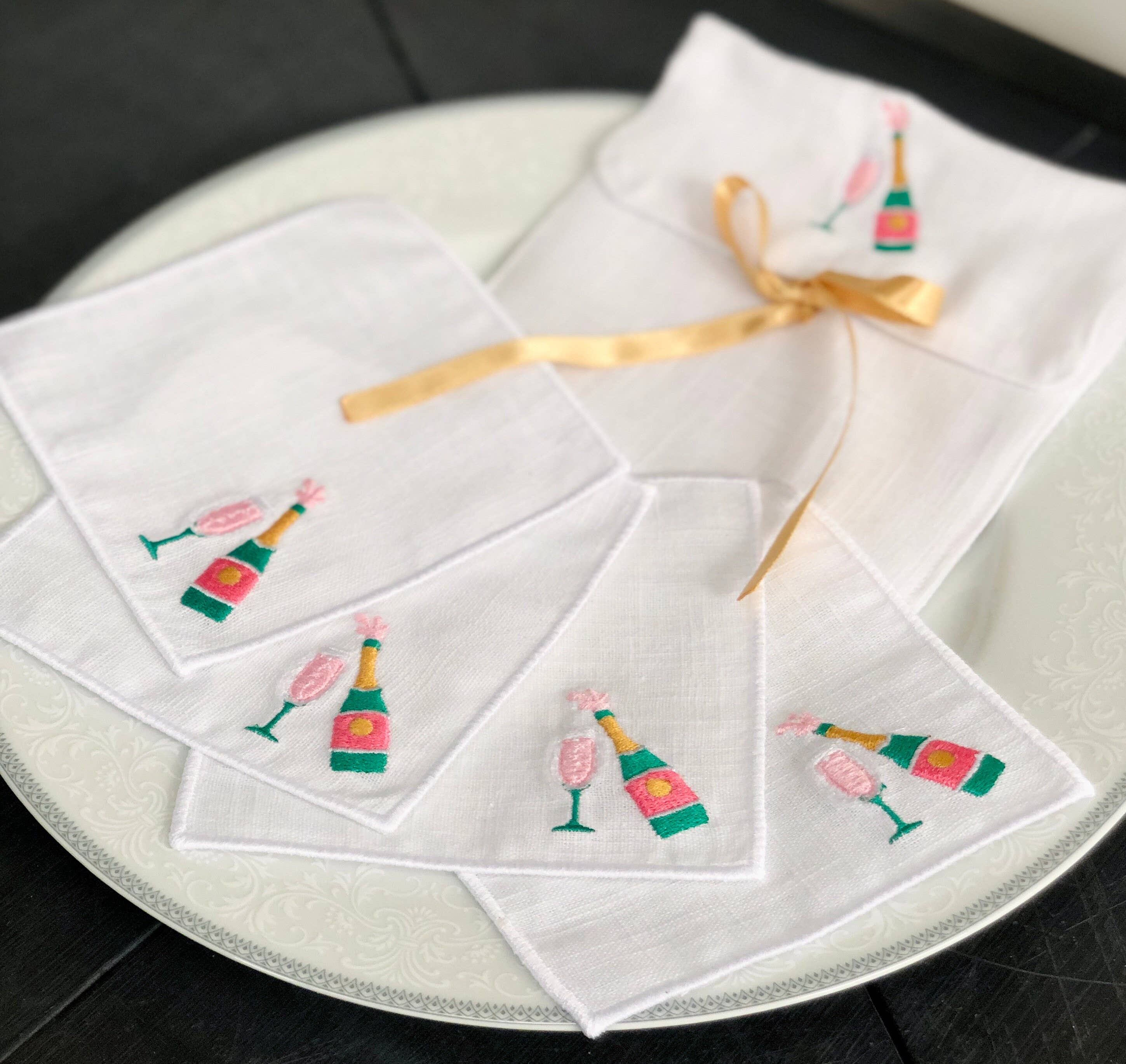 Belle Linen – Guardanapo e pano de jantar por atacado – Conjunto de 4 Guardanapos de Cocktail de Champanhe de Celebração2