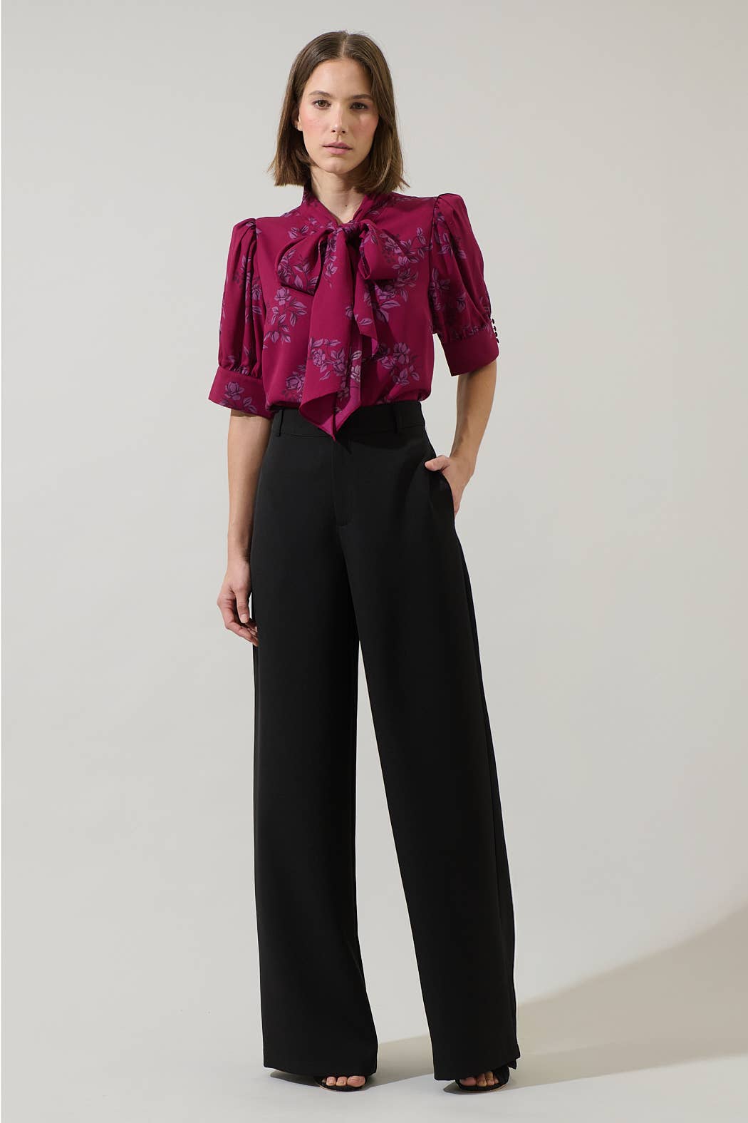 MAGENTA-MULT Zurum Floral Floss Bluse mit Blumenkrawatte für den Großhandel auf Faire3