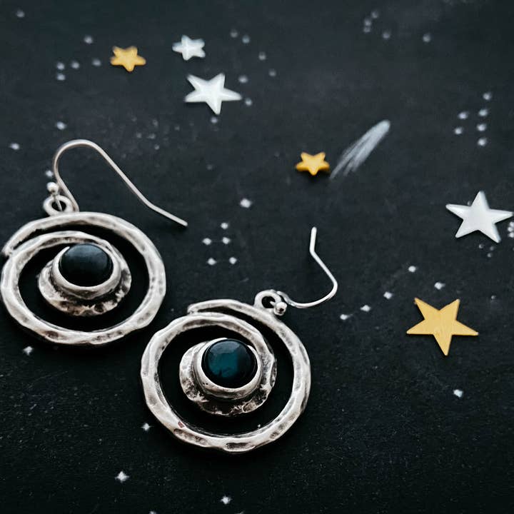 Yugen Handmade - Vente Boucles d'oreilles pendantes - Boucles d'oreilles pendantes en spirale de la voie lactée avec labradorite2