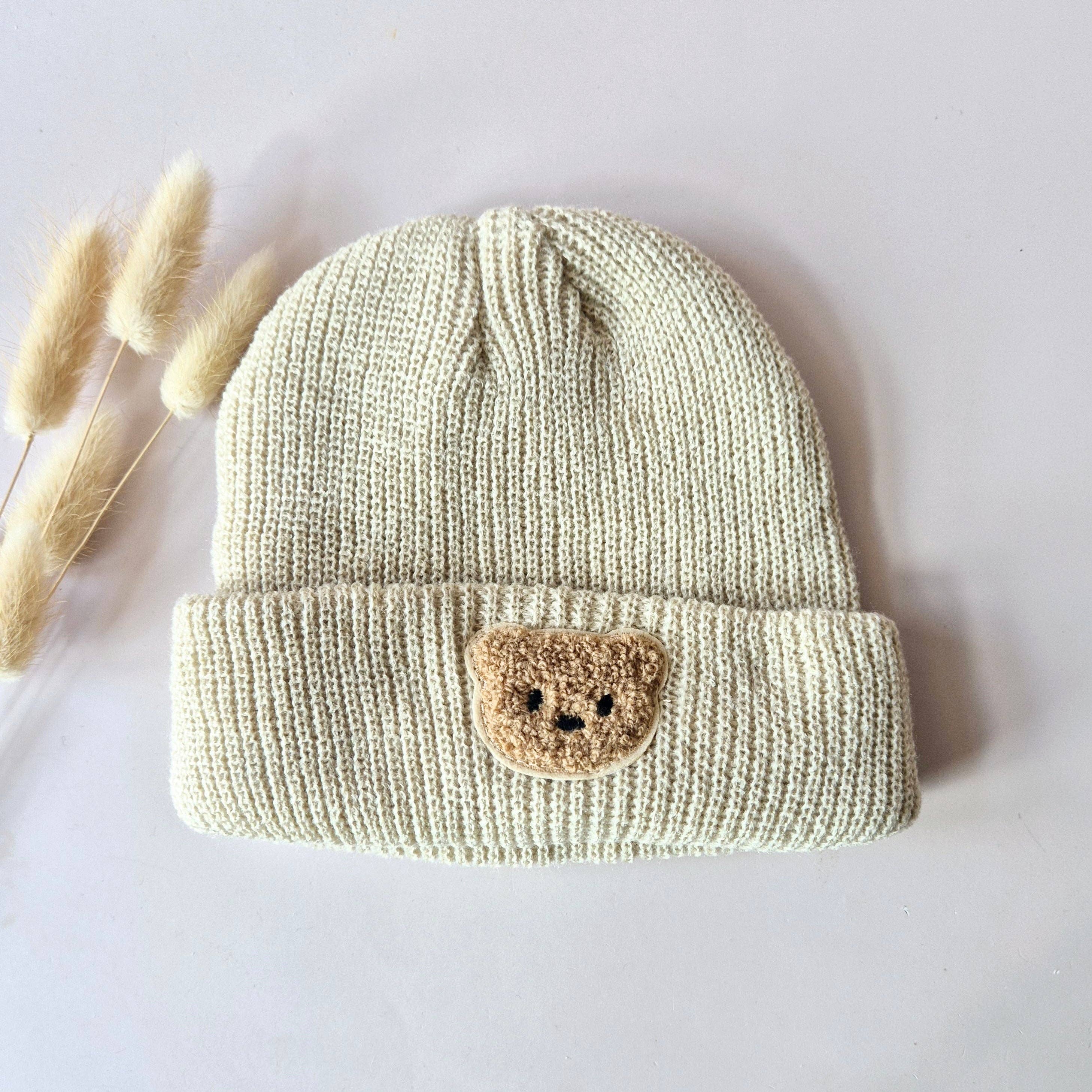 Rammelaartje - Wholesale Newborn/Knit Hat - Baby - Rammelaartje Bear Beanie – Beige warm knitted hat for babies and toddlers3