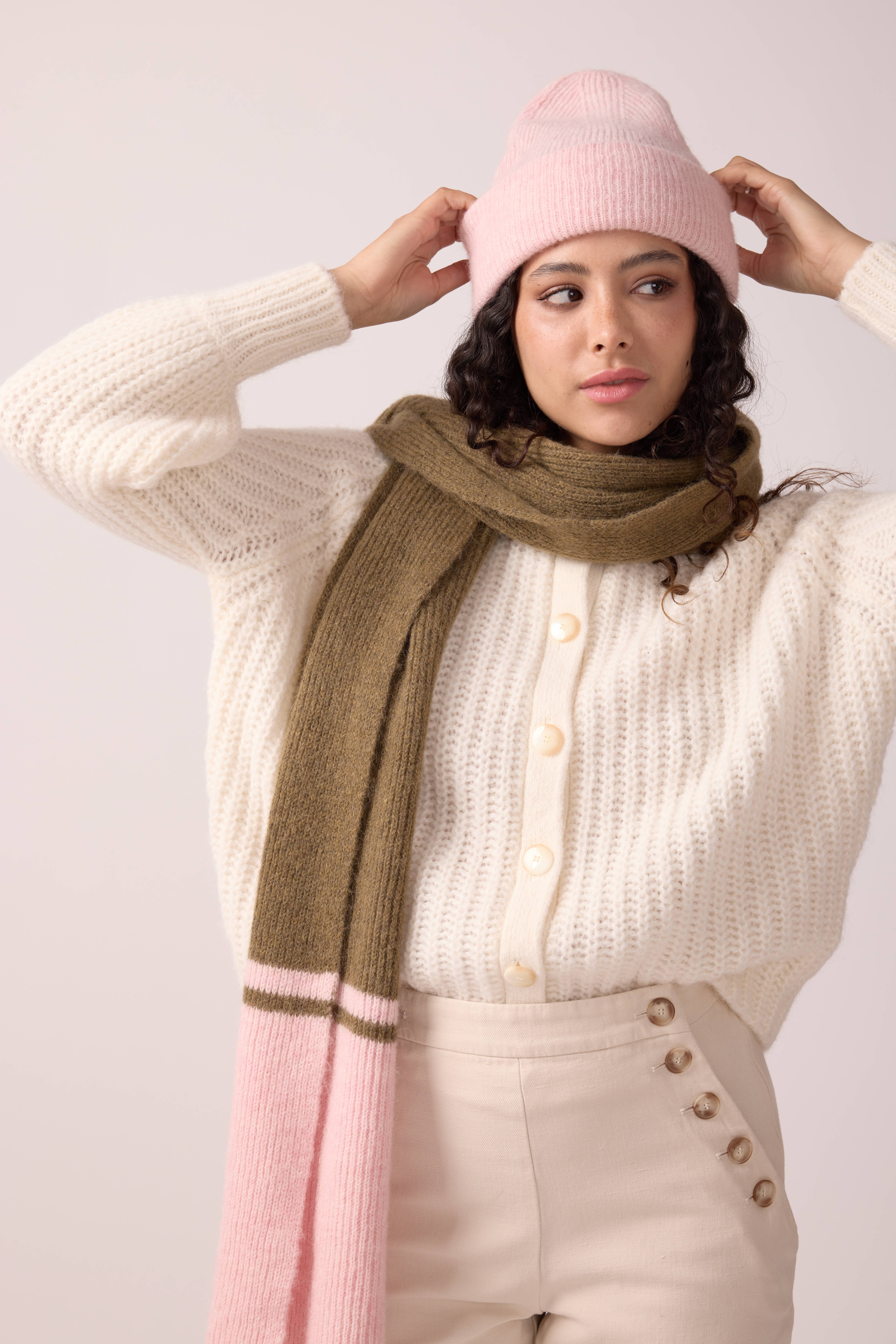 Maradji – wholesale Scarf – Women's – MAXI SCARF ALPACA WOOL FROST BABY PINK KHAKI4