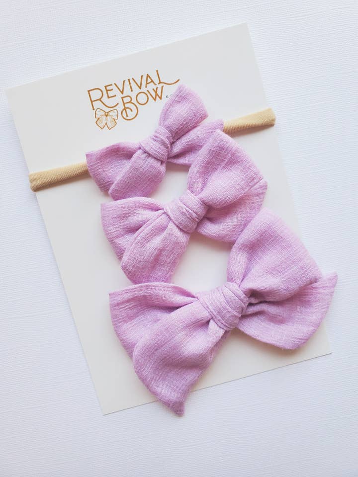 Lazo pequeño en forma de molinete • Lazo morado • Lazo lavanda • Lazo sólido para venta al por mayor de Revival Bow Co.