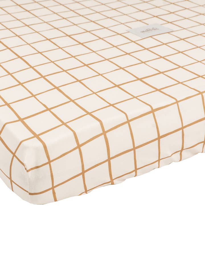 DRAP DE LIT EN COTON CAMEL CHECK M pour la vente par Malomi Kids