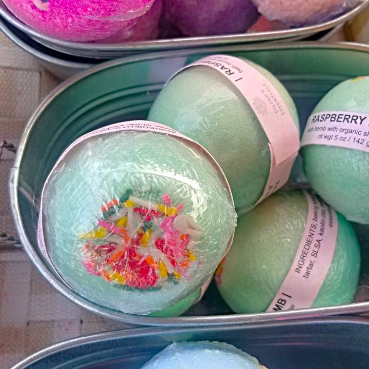 Eileen's Essentials, llc - Wholesale Bath Bomb/Fizz - HUBBA- HUBBA Bath Bomb7