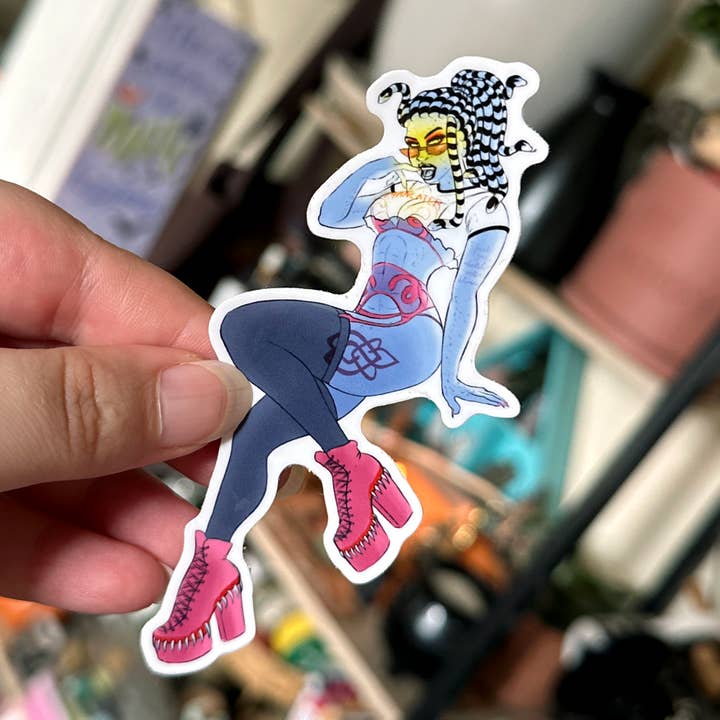 🐍 Autocolante de Vinil Medusa Pinup – 3" por atacado de Rainbow Coven Designs