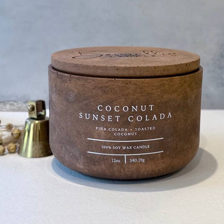 Colada Coucher de Soleil à la Noix de Coco - "Proverbes 16:3" (12oz) pour la vente par Boswellia Candle Co.