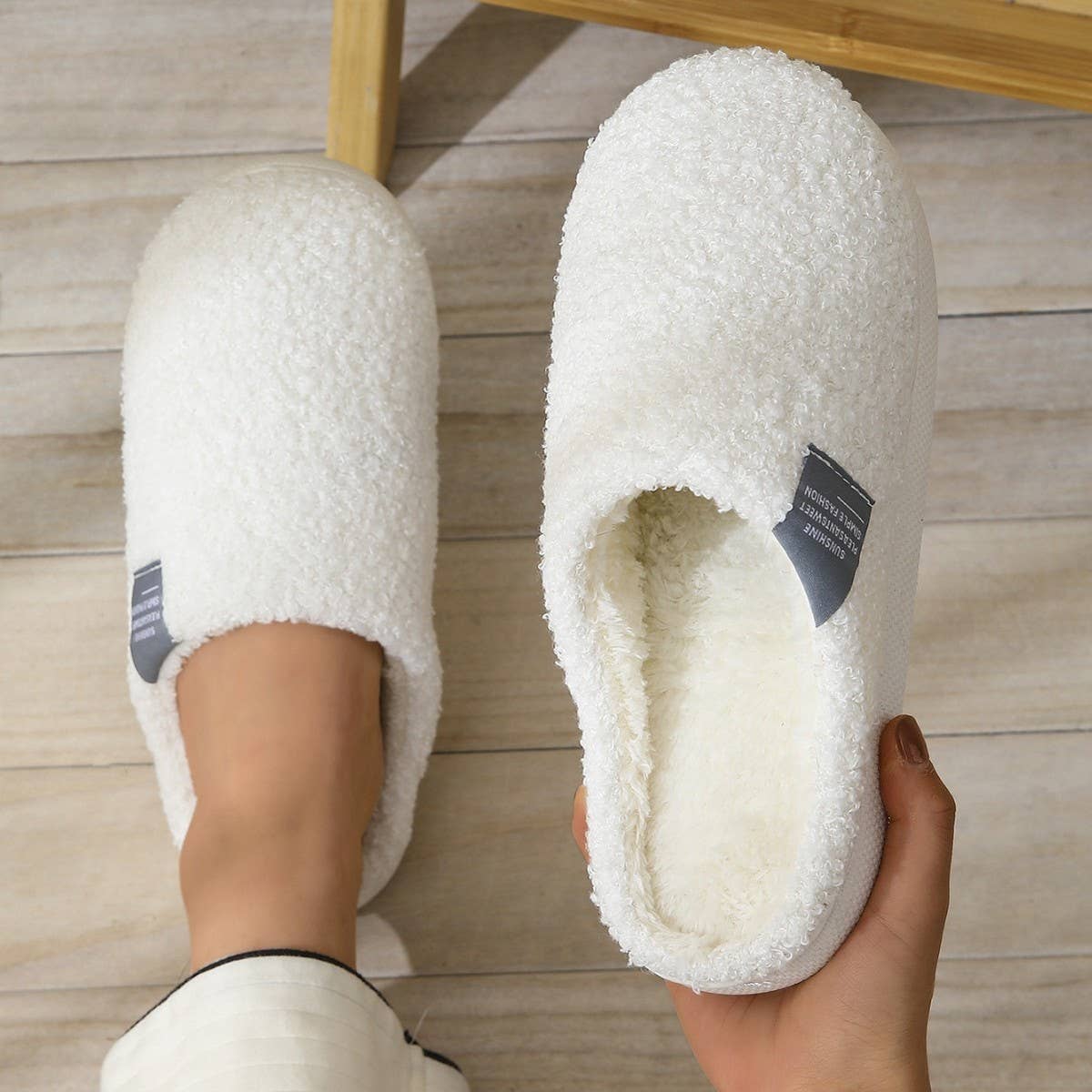 White HOME WARM INDOOR CLOSED-TOE SLIPPERS_CWSHS00286 for wholesale on Faire3